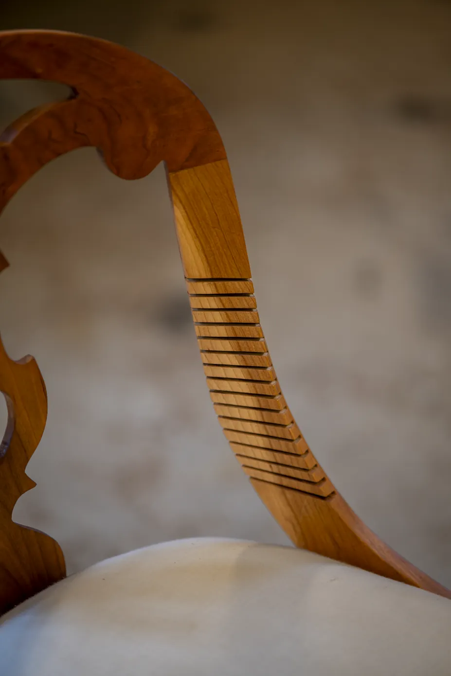 Stolsrygg – detalj